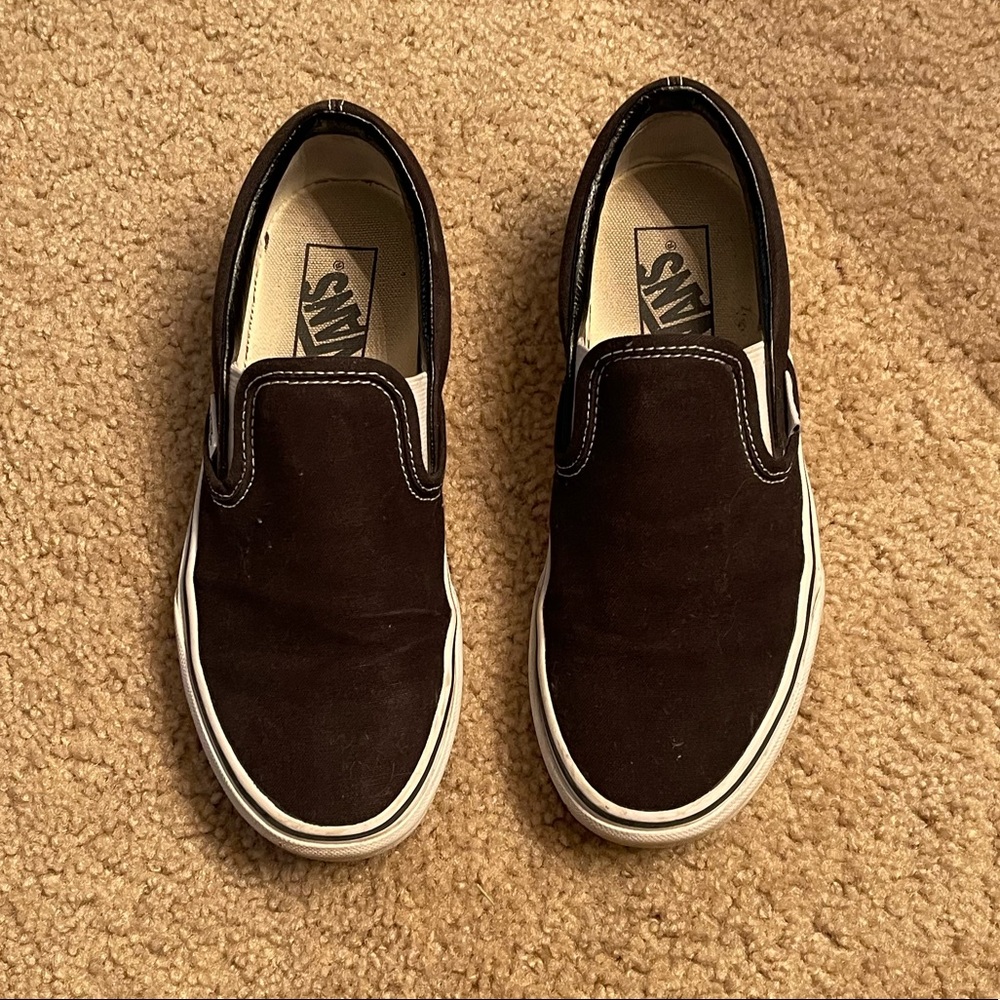 Size 6.5 black vans.